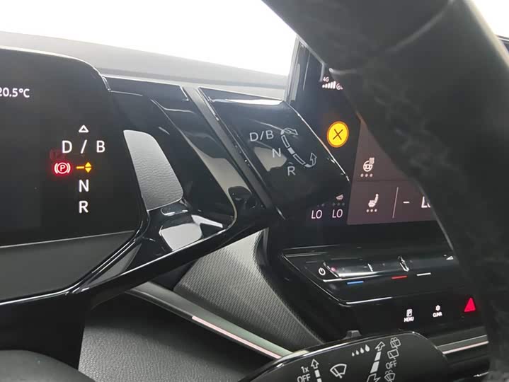 Фото 16 - Volkswagen ID.4 Crozz