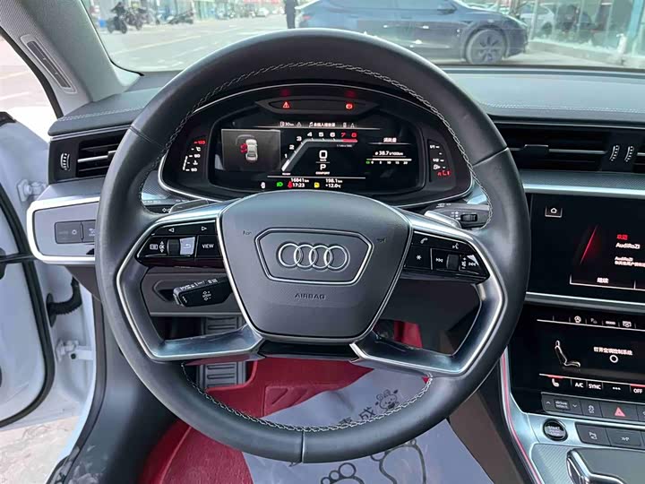Фото 5 - Audi A7L