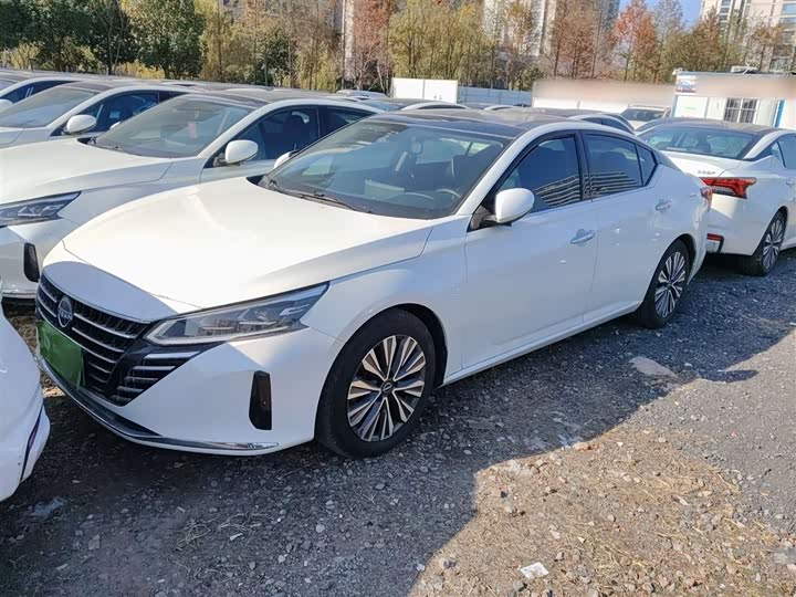 Фото 2 - Nissan Teana