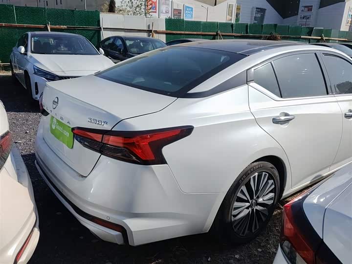 Фото 7 - Nissan Teana