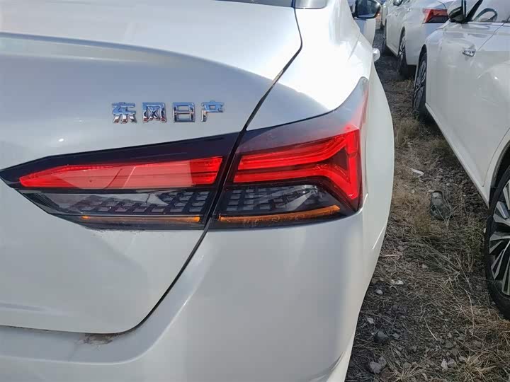 Фото 8 - Nissan Teana