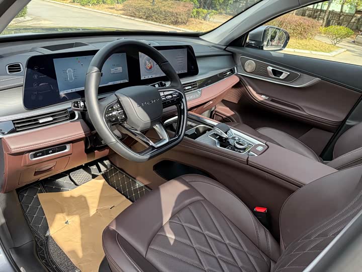 Фото 12 - Chery Tiggo 8 Pro