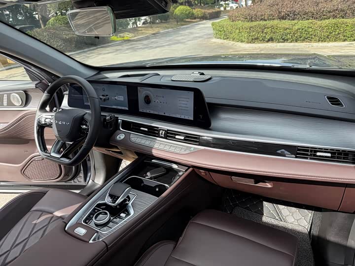 Фото 17 - Chery Tiggo 8 Pro