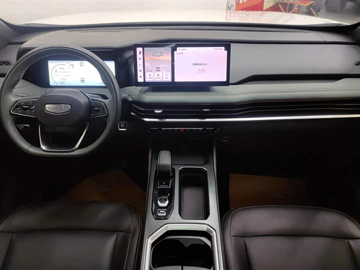 Фото 12 - Geely Okavango L