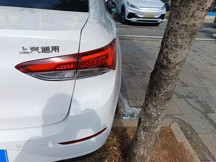 Фото 8 - Buick Excelle GT