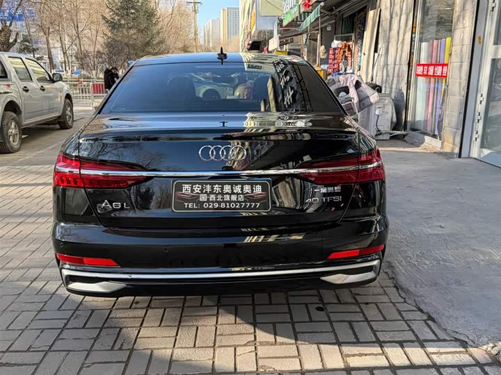 Фото 5 - Audi A6L