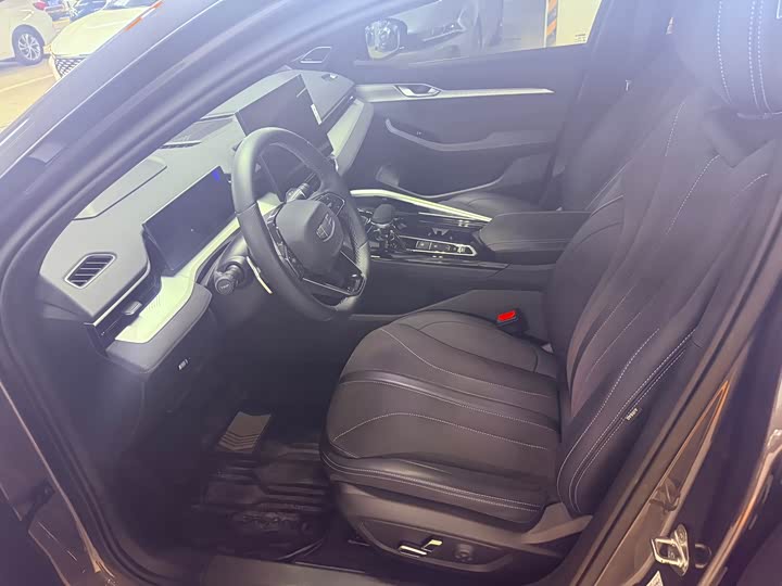 Фото 11 - Geely Preface