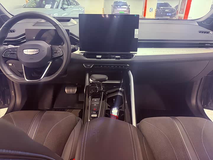 Фото 14 - Geely Preface