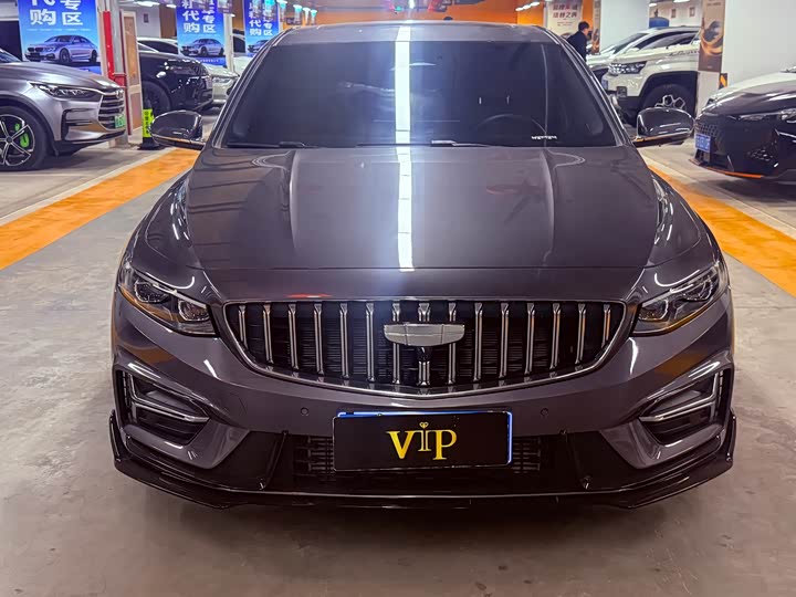 Фото 2 - Geely Preface