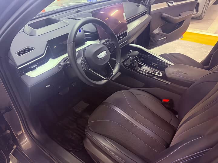 Фото 5 - Geely Preface