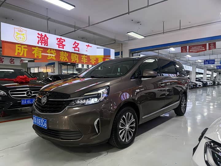 Фото 1 - Buick GL8 ES