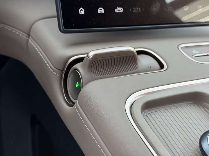 Фото 13 - Nio ES6