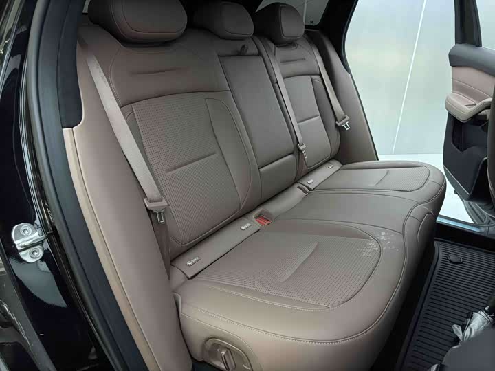 Фото 22 - Nio ES6