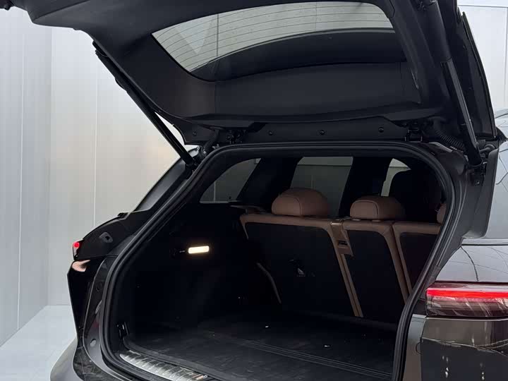 Фото 25 - Nio ES6