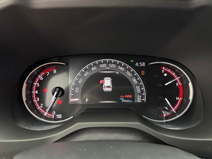 Фото 15 - Toyota RAV4