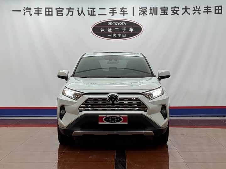 Фото 5 - Toyota RAV4