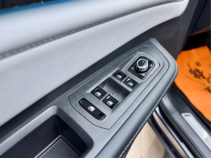 Фото 17 - Volkswagen Teramont Pro