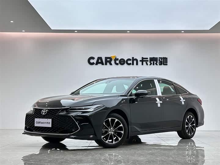 Фото 1 - Toyota Avalon