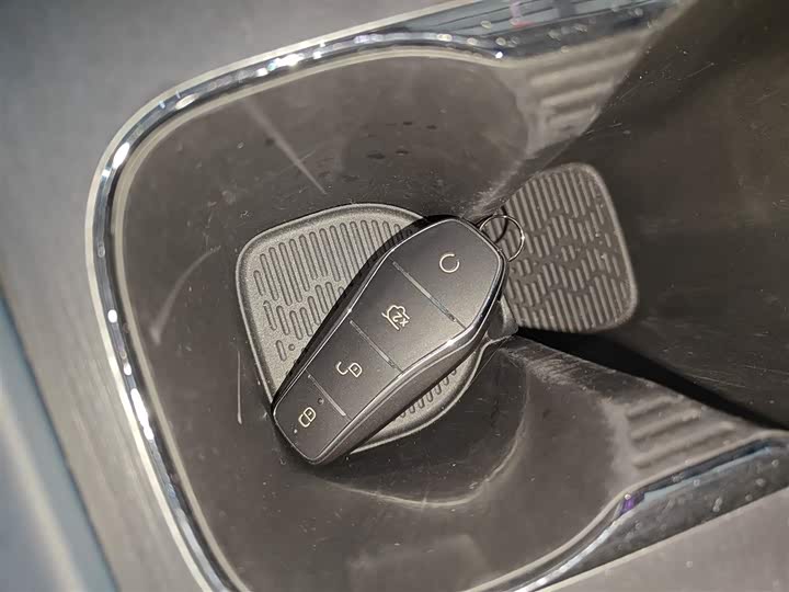 Фото 9 - BYD Yuan Plus