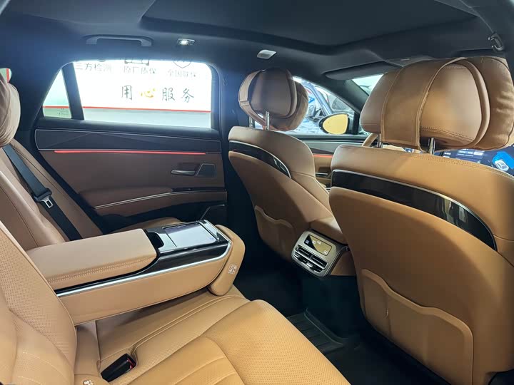 Фото 14 - BYD Han L