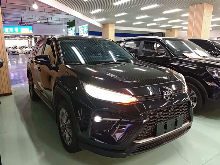 Фото 4 - Toyota Wildlander