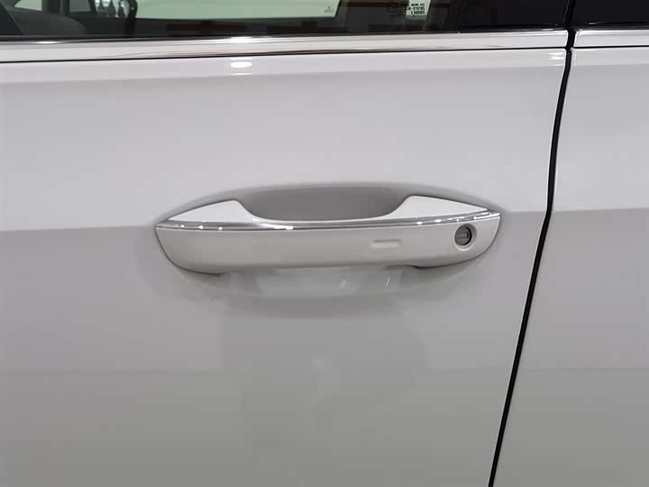 Фото 18 - Volkswagen Golf