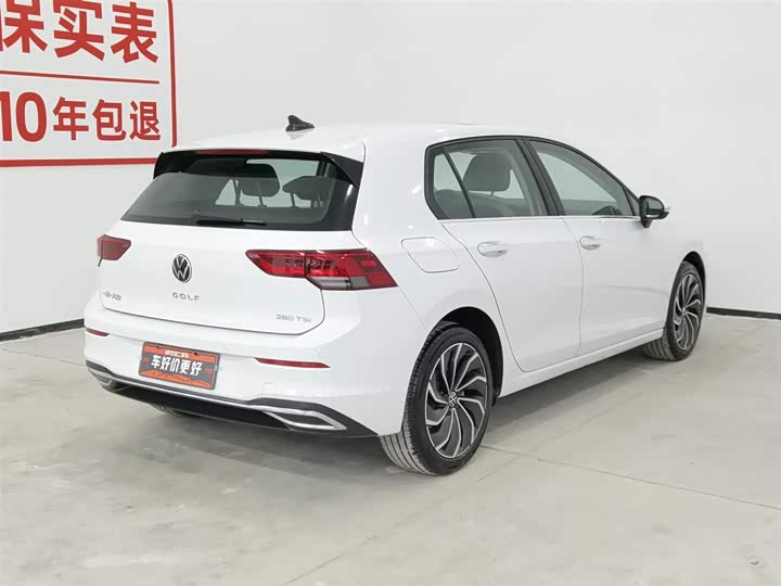 Фото 2 - Volkswagen Golf