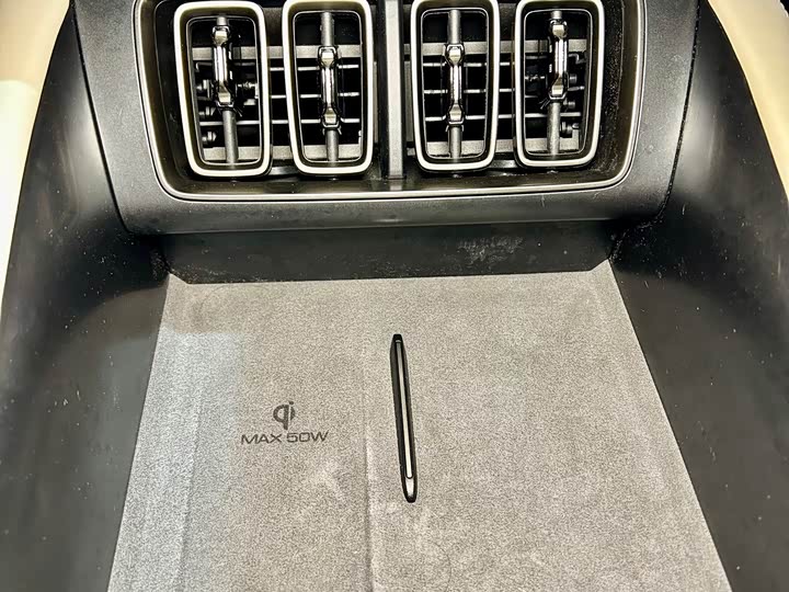 Фото 18 - BYD Song L