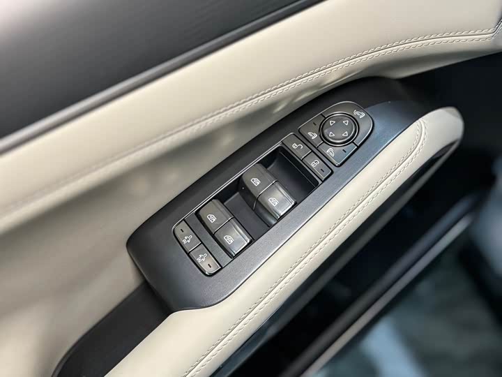 Фото 24 - BYD Song L