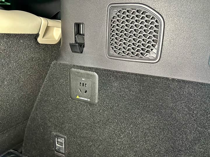 Фото 33 - BYD Song L