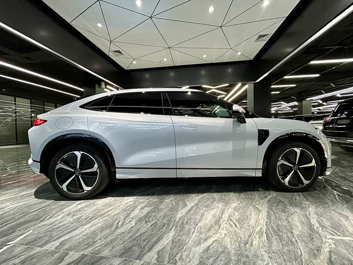 Фото 4 - BYD Song L