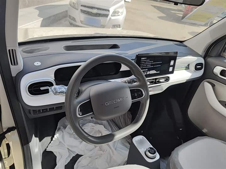 Фото 10 - Geely Galaxy Panda Mini