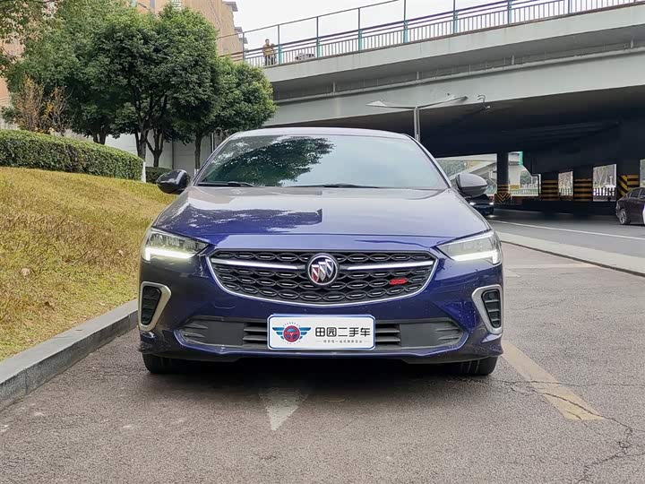 Фото 2 - Buick Regal