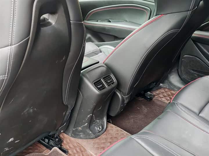 Фото 9 - Buick Regal