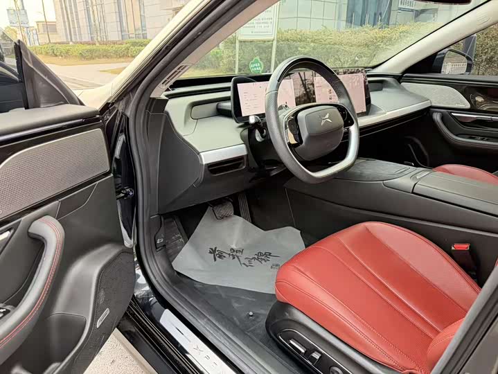 Фото 5 - XPeng P7