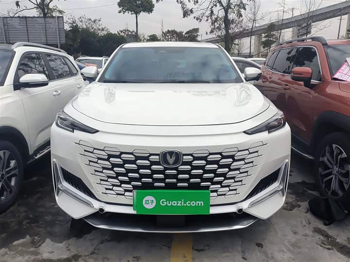 Фото 3 - Changan UNI-K Hybrid