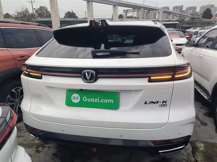 Фото 6 - Changan UNI-K Hybrid