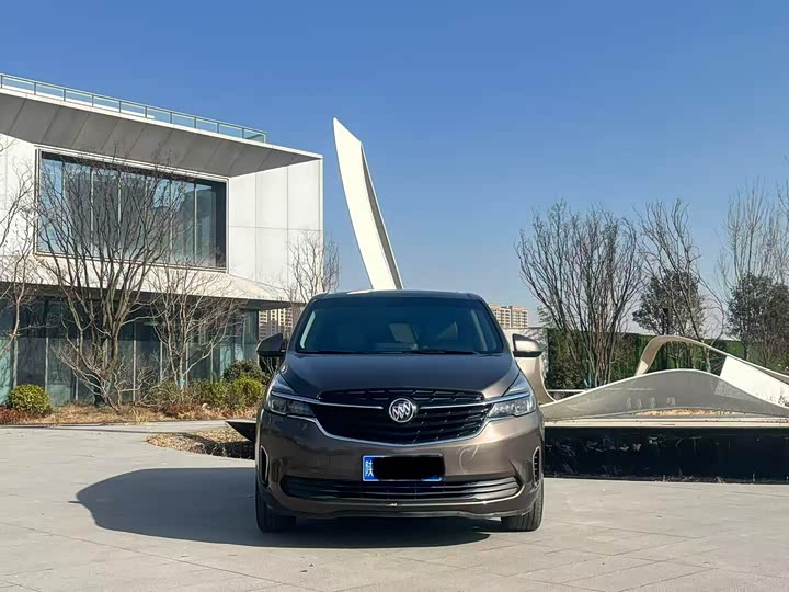 Фото 2 - Buick GL8 ES