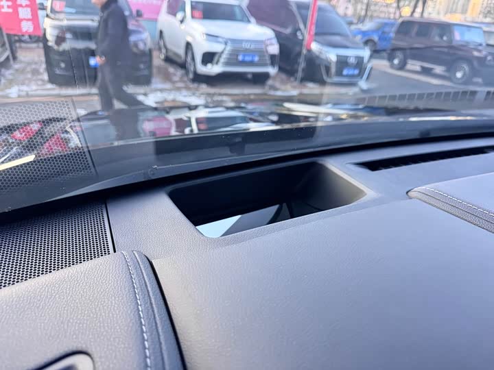 Фото 12 - Toyota Crown Kluger