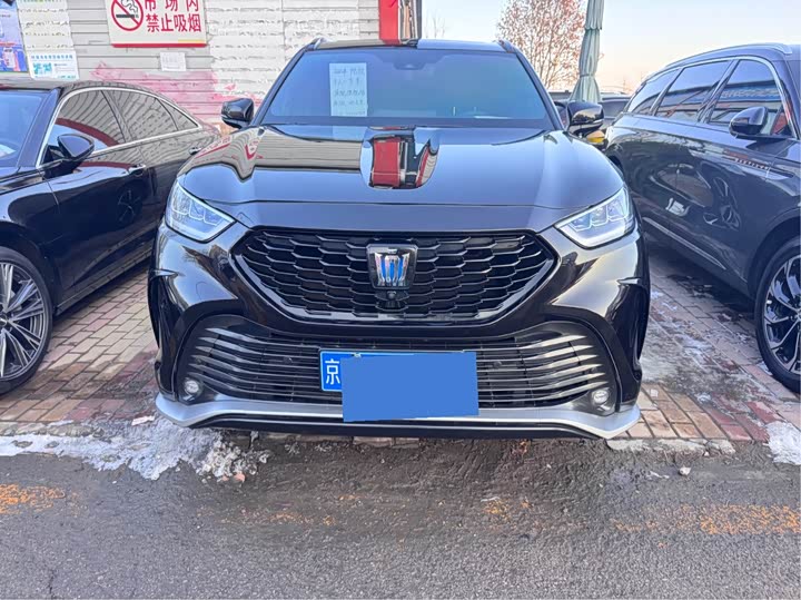 Фото 2 - Toyota Crown Kluger