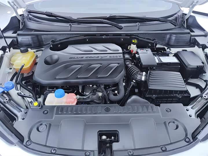 Фото 10 - Changan UNI-T