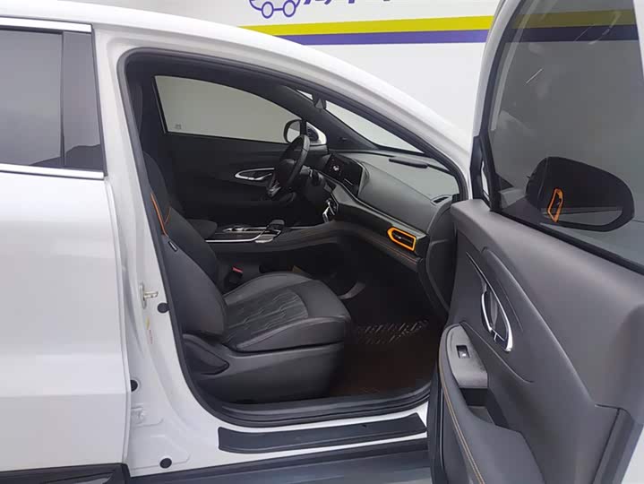 Фото 8 - Changan UNI-T