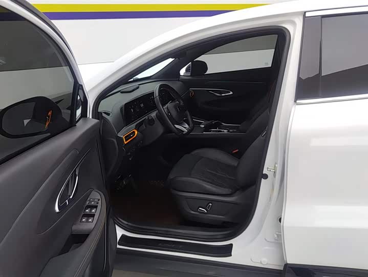 Фото 9 - Changan UNI-T