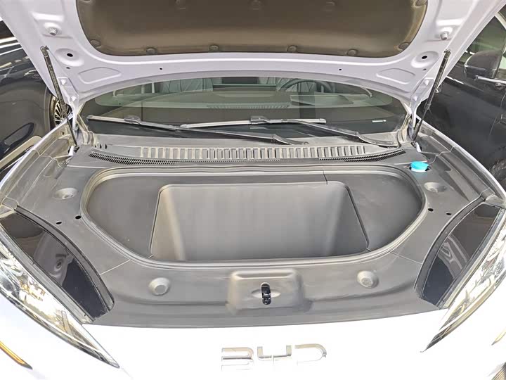 Фото 10 - BYD Sea Lion 07 EV