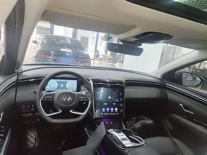 Фото 10 - Hyundai Tucson L