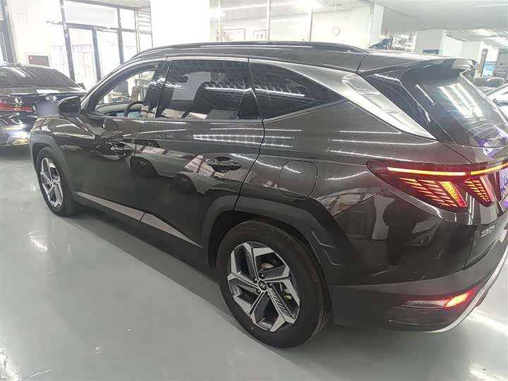 Фото 5 - Hyundai Tucson L