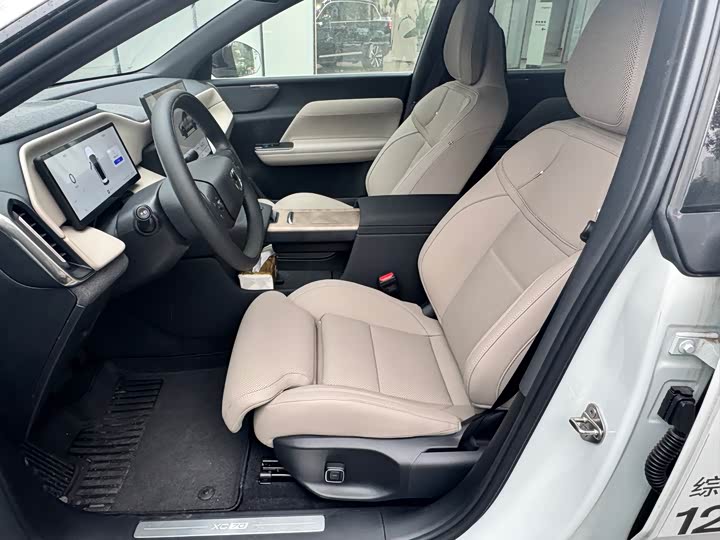 Фото 11 - Volvo XC70 Hybrid