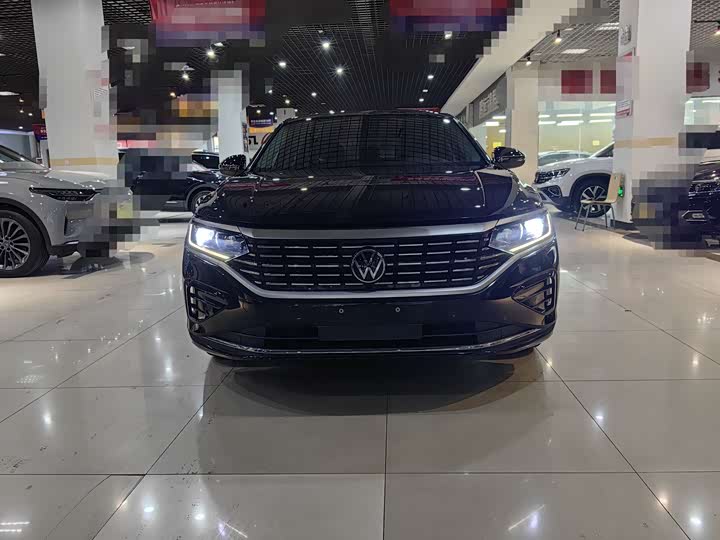 Фото 2 - Volkswagen Passat