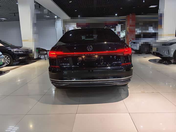 Фото 5 - Volkswagen Passat