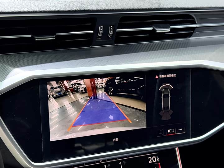 Фото 20 - Audi A7L